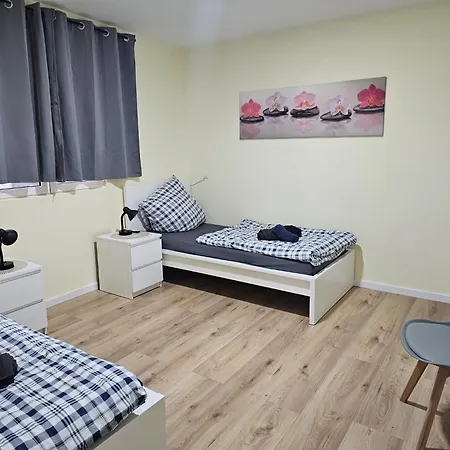 Work And Iam ,3 Schlafzimmer 6 Betten 90 Qm Neu Modernisiert Appartement