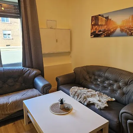Work And Iam ,3 Schlafzimmer 6 Betten 90 Qm Neu Modernisiert Appartement Geilenkirchen